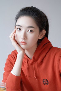 الممثل Uvin Wang