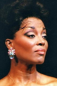 الممثل Wilhelmenia Fernandez