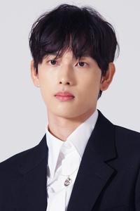 الممثل Yim Si-wan